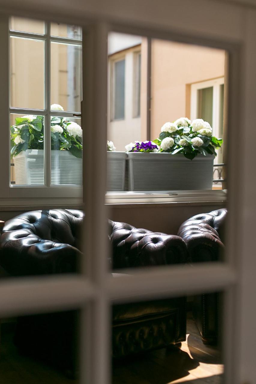 Residenza Gambrinus Bed & Breakfast Florenţa Exterior foto
